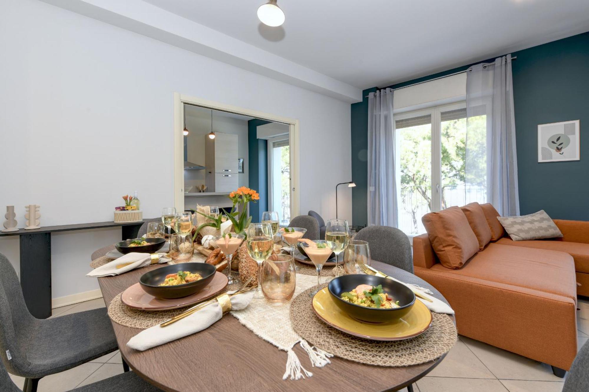 Desenzanoloft Official Partner Marriott Homes & Villas - Cocktail Lake Front Family Apartment Desenzano del Garda Exterior foto